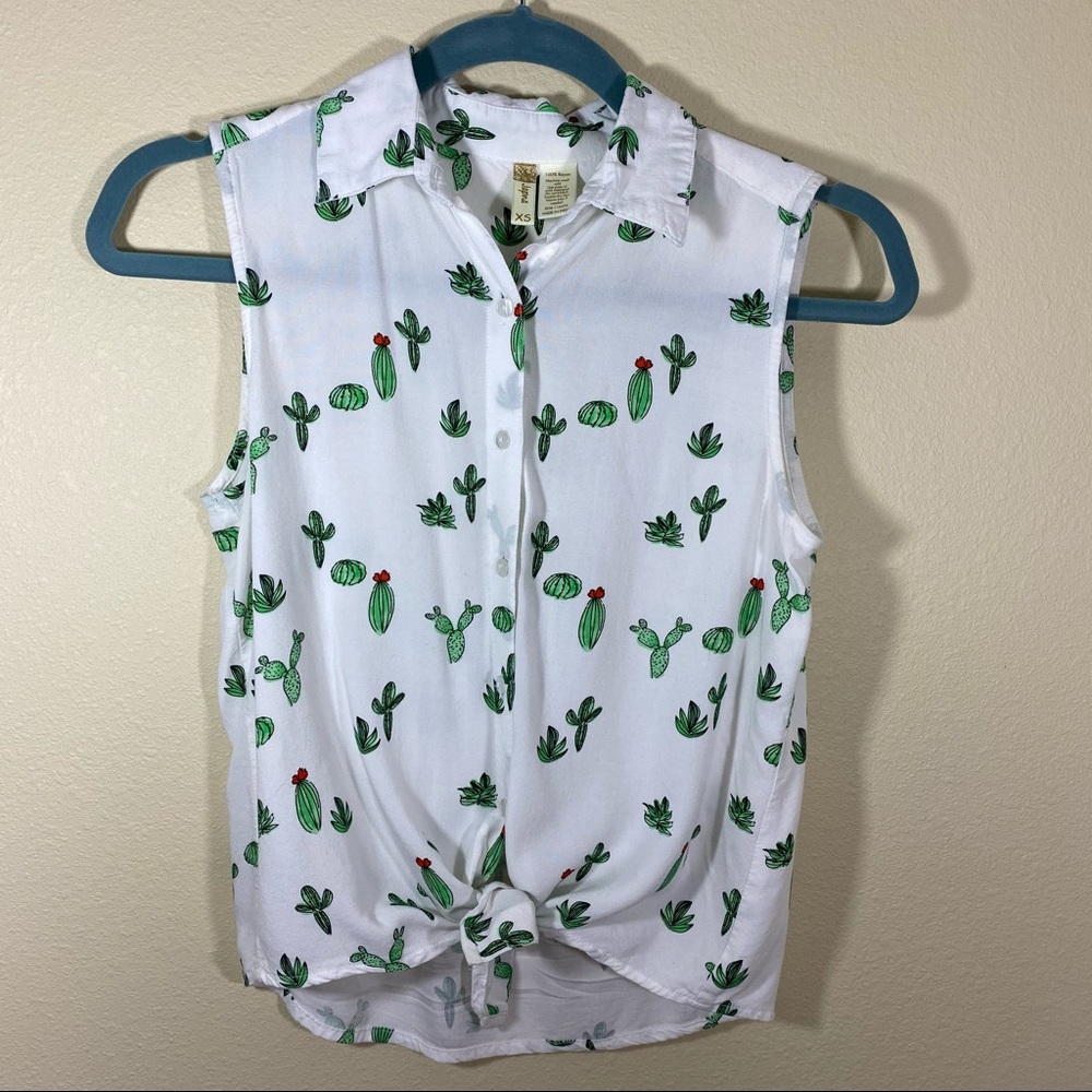 Japna Cactus Button down Collared Top Sleeveless